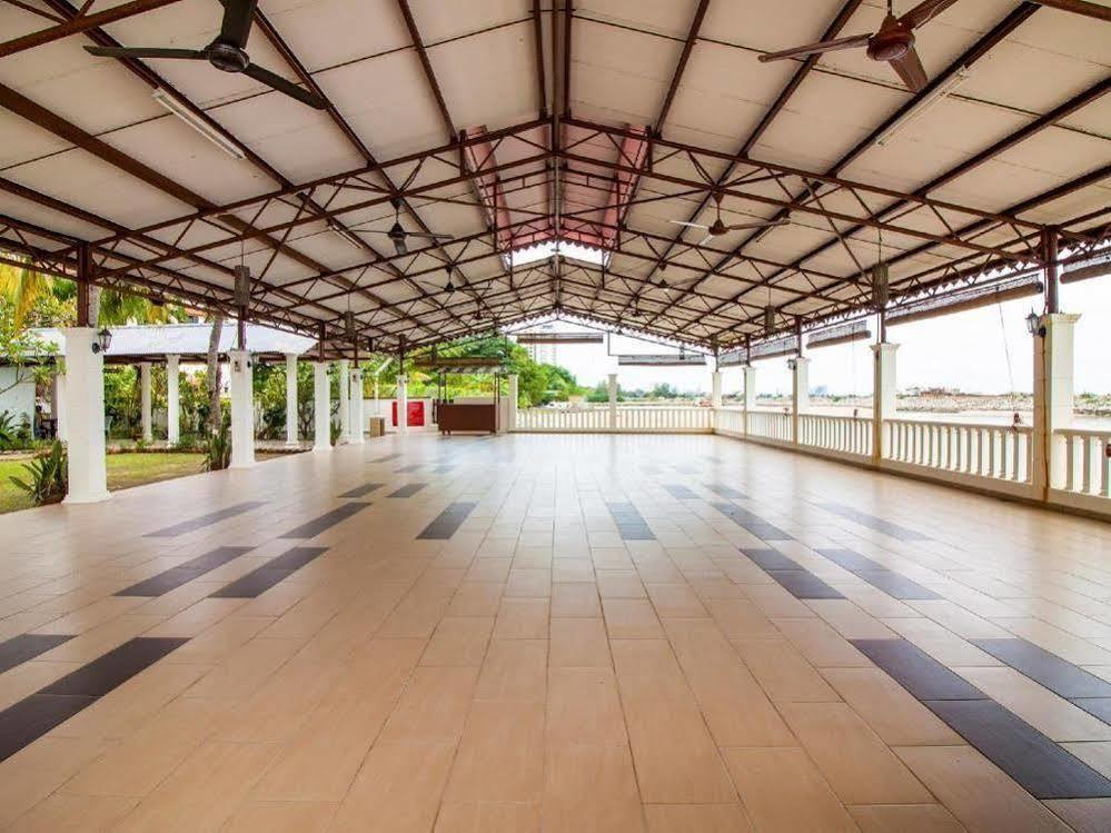 Klebang Beach Resort Malacca Exterior foto