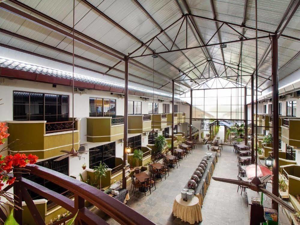 Klebang Beach Resort Malacca Exterior foto