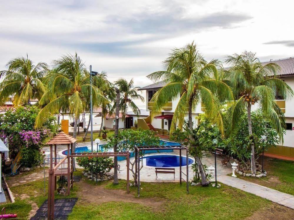 Klebang Beach Resort Malacca Exterior foto